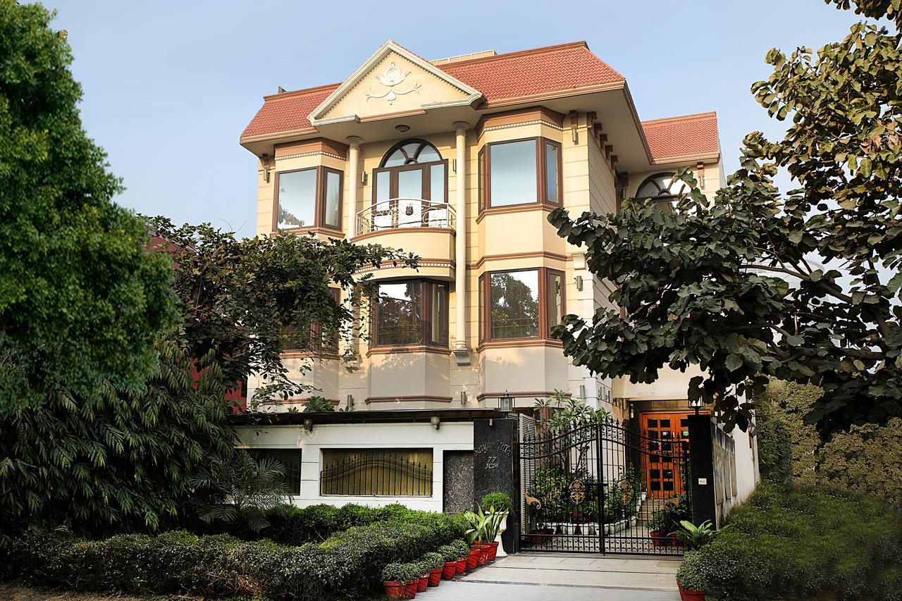 Ahuja Residency Cyber City II Гургаон Стая снимка